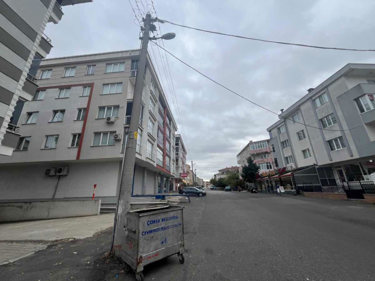 REMAX LAND'DAN ŞEYHSİNANDA MÜKEMMEL KONUMDA 3+1 KİRALIK DAİRE