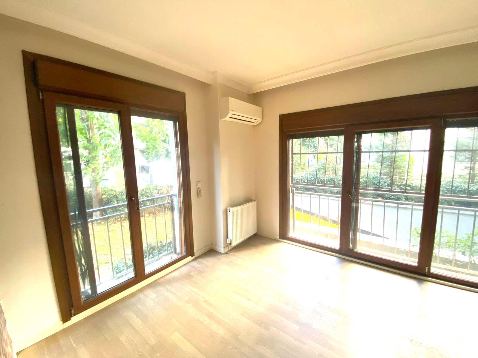 ERENKÖY MARMARAY'A YAKIN YEŞİLLİKLER İÇİNDE 2+1 KİRALIK DAİRE