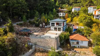 KONYAALTI ÇAĞLARCA SATILIK VİLLA
