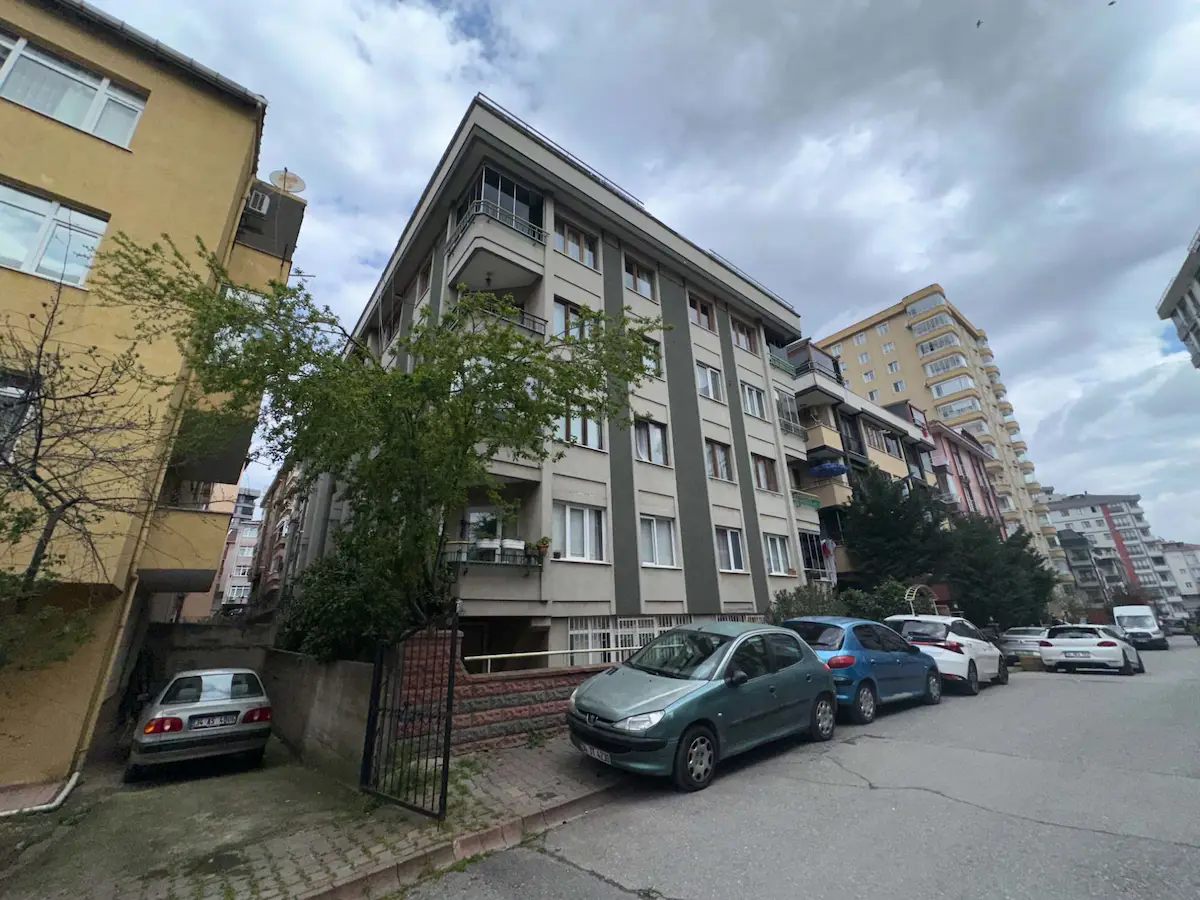 REMAX ÜMRANİYE ÇARŞI METRO YAKINI SATILIK 4+2 DUBLEKS DAİRE