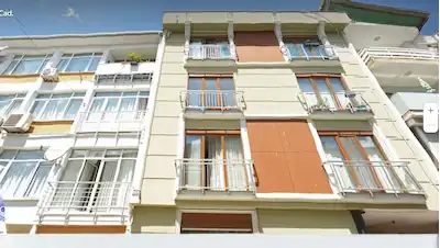 SATILIK ÜSKÜDAR ÇİÇEKÇİ'DE DENİZ MANZARLI 255 M2 5+1 OTOPARKLI
