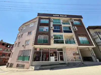 BAYRAKLI REFİK ŞEVKET İNCE MAHALLESİ’NDE ŞEHİR HASTANESİNE YAKIN MASRAFSIZ 2+1 FIRSAT DAİRE!