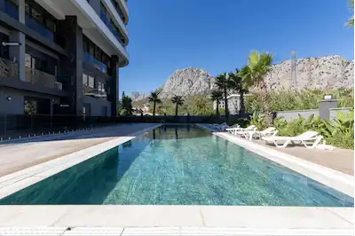 SARISU MAHALLESİNDE DONANIMLI SİTE İÇERİSİNDE 1+1 SATILIK DAİRE
