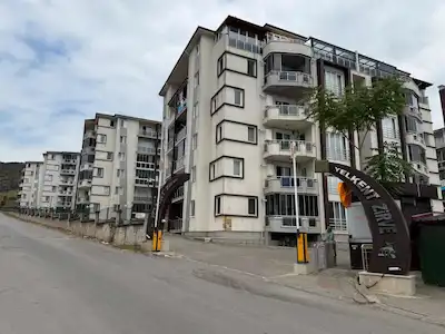 YELKENT ZİRVE EVLERİNDE SATILIK 3+1 MASRAFSIZ DAİRE
