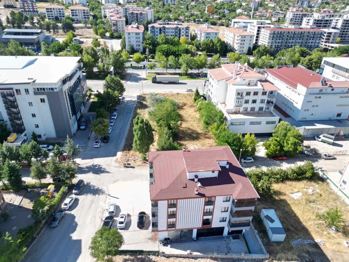 REMAX DOĞU'DAN ATAŞEHİRDE DEVREN KİRALIK OTO YIKAMA