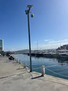 TARABYA'DA ÇOK BAKIMLI 2+1 KİRALIK YOL YALISI