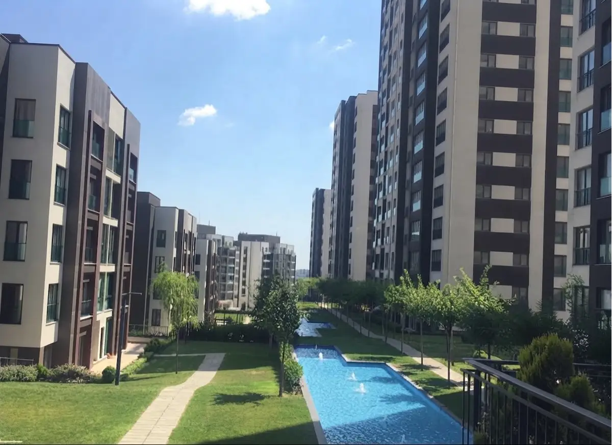VİRA İSTANBUL A2 BLOK KİRALIK DAİRE 1 + 1 BARIŞ MAHALLESİ  2