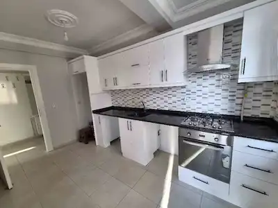 REMAX MUSTAFA'DAN DURUŞEHIR'DE FIRSAT 3+1 DAIRE