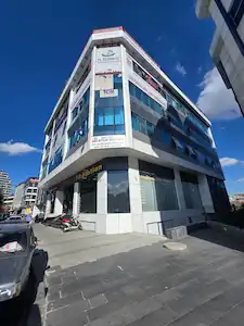 PLAZA IÇINDE 1+0 KIRALIK OFIS
