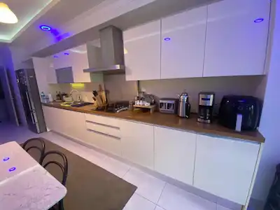CORRİDOR SİTESİ’NDE 3+1 | 157 M² BRÜT | BAHÇE KATI | ÇİFT BANYO | KREDİYE UYGUN
