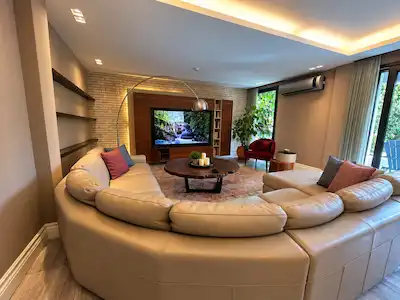 ACARKENT SATILIK. ASANSÖRLÜ, OTURUMA HAZIR VILLA