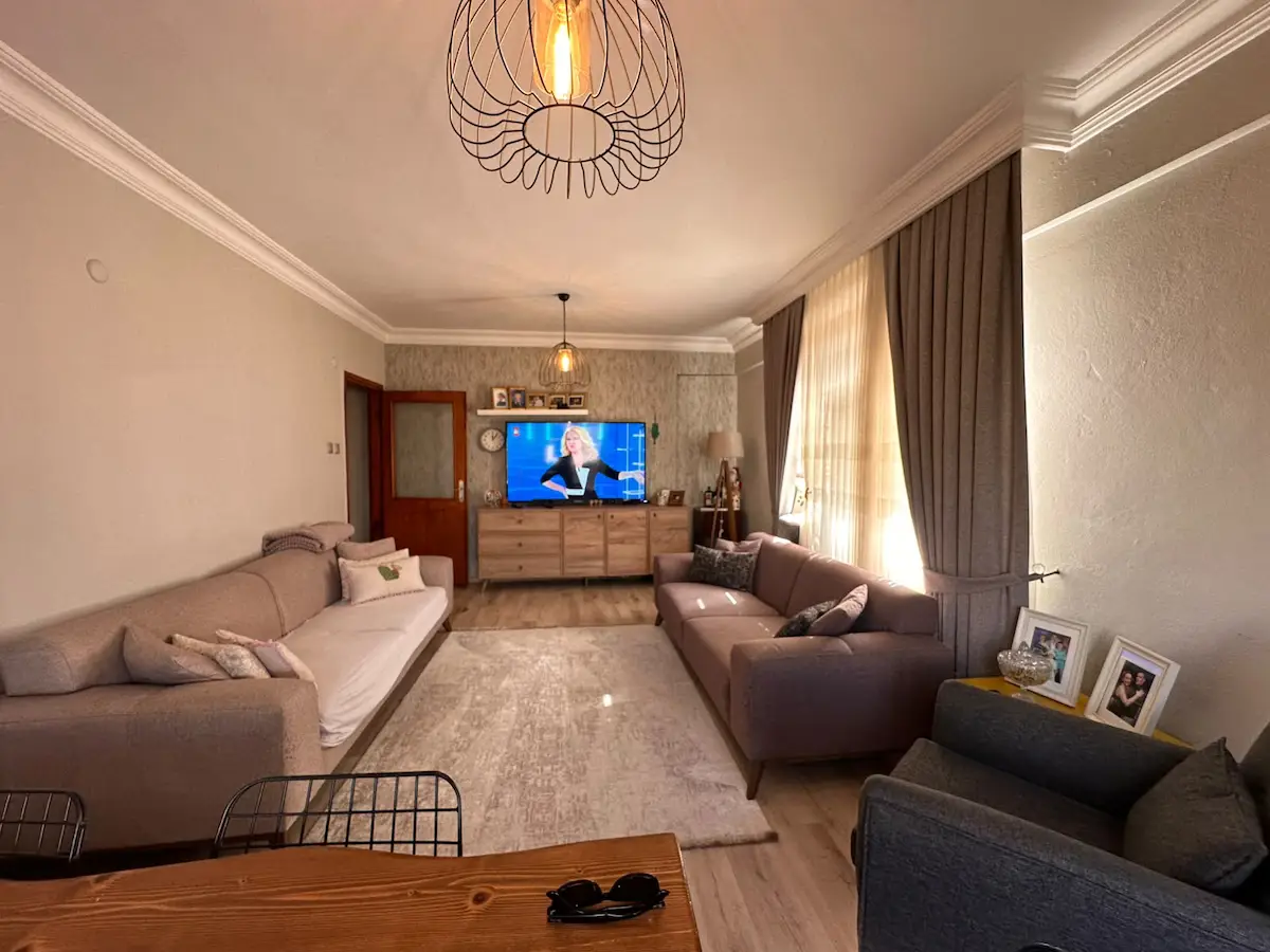 ÇELİKTEPE'DE 4 LEVENT METROYA 15 DK 3+1 SATILIK GENİŞ DAİRE 3