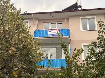 REMAX DEM'DEN ERGENEKON MAHALLESİN DE SATILIK 2+1 DAİRE