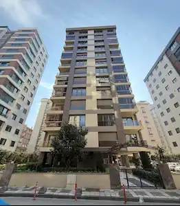 CADDEBOSTAN,ZÜMRÜT ÇIKMAZINDA YENİ BALKONLU 3+1