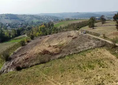 REMAXÇAKRA ÖMER ONAYCI/KANDIRADA GENIŞ YOL CEPHELI 11245M2 ARSA