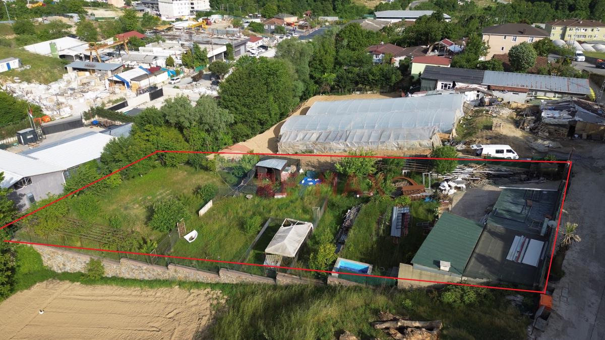 Beykoz Çengeldere Mh. 1.409m² Duvarla Çevrili Satılık Arsa