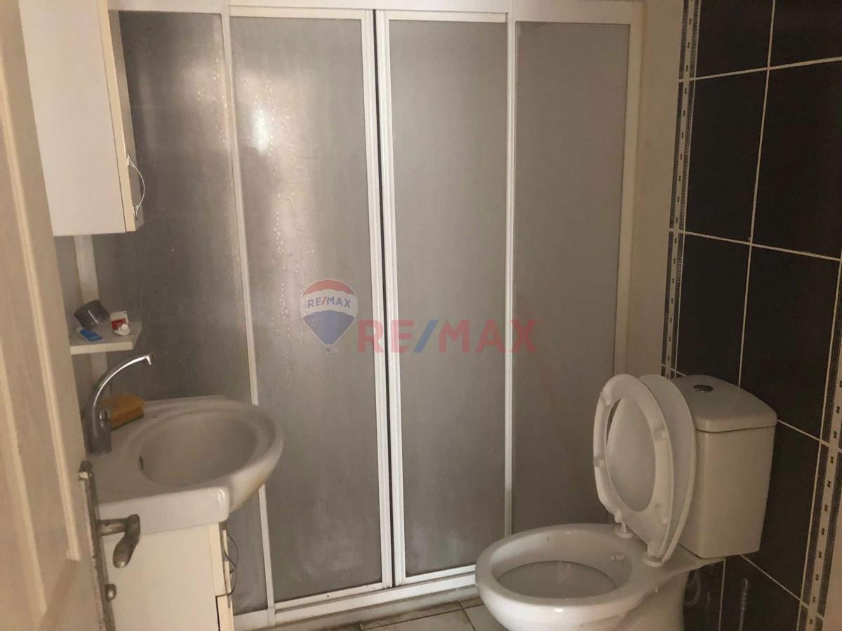 ATAŞEHİR ÜNALAN EMAAR'A,FİNANS MERKEZİNE YAKIN GENÇ BİNADA 2+1