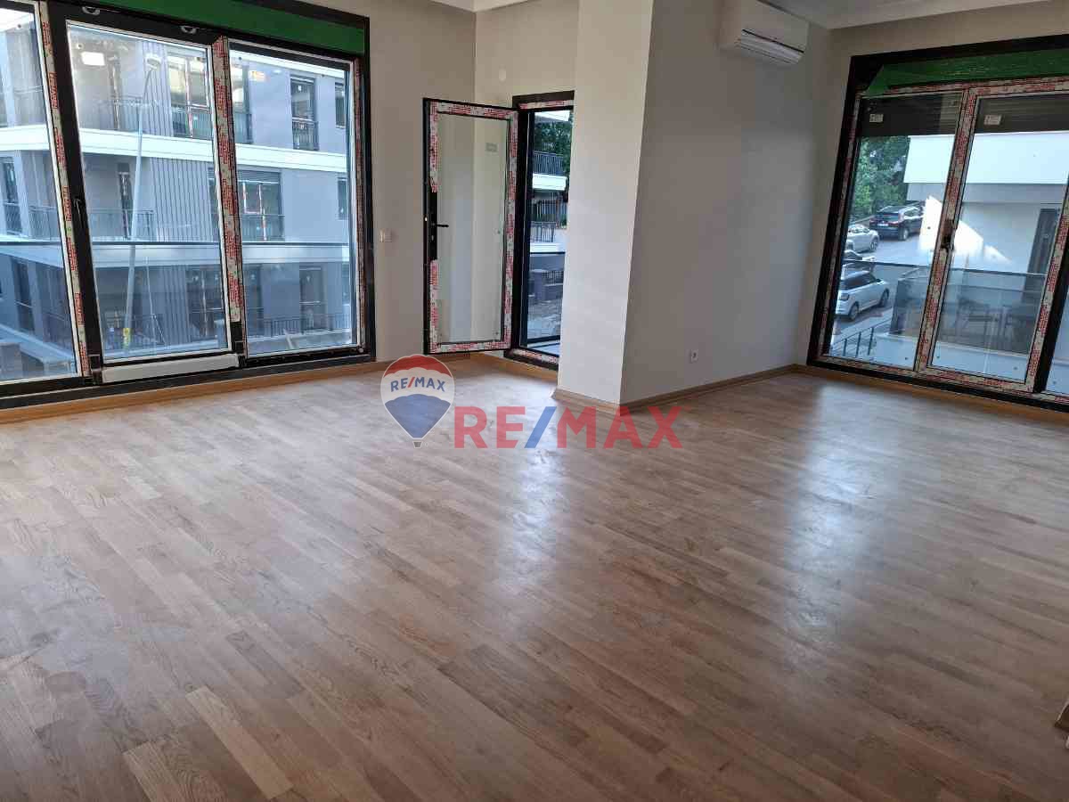 ÜSKÜDAR ACIBADEM, NİŞANTAŞI MEVKİİNDE 3+1 118 M2 KİRALIK DAİRE