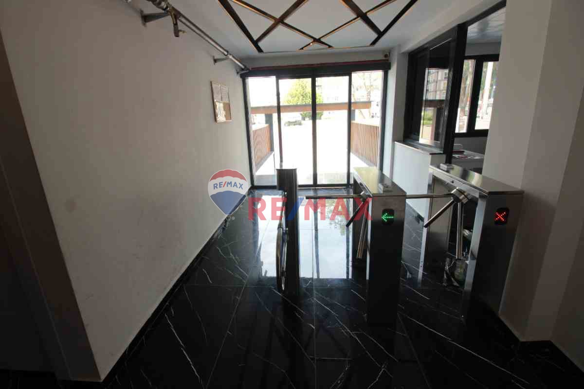 BUCA TINAZTEPE KENT LOCA'DA EŞYALI KİRALIK DAİRE 