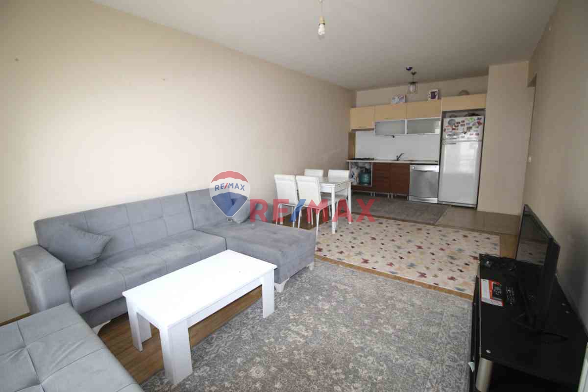 REMAX MAHAL'DEN ESENYURT NTOWERS SİTESİ EŞYALI 1+1 KİRALIK DAİRE