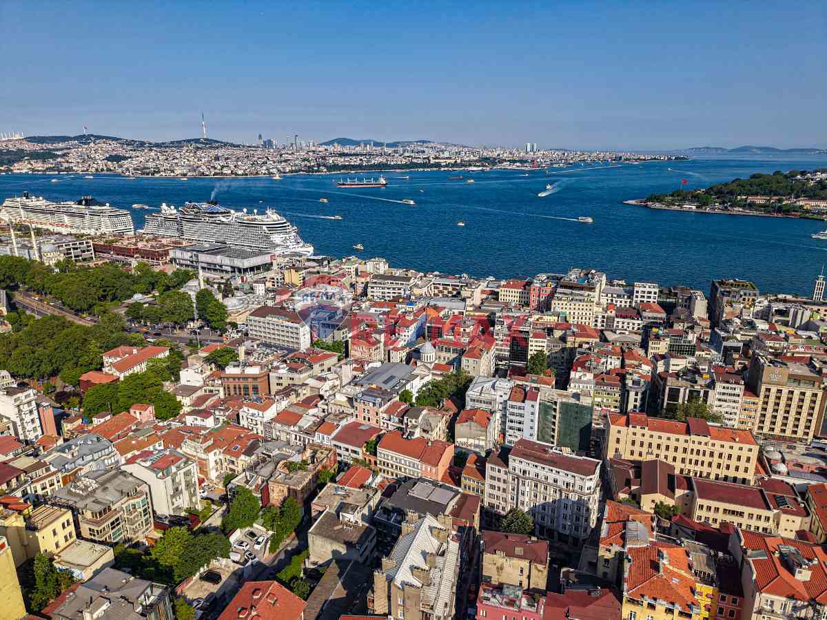 GALATADA 2+1 TERASLI YENI DUBLEKS | YATIRIM + OTURUM FIRSATI 