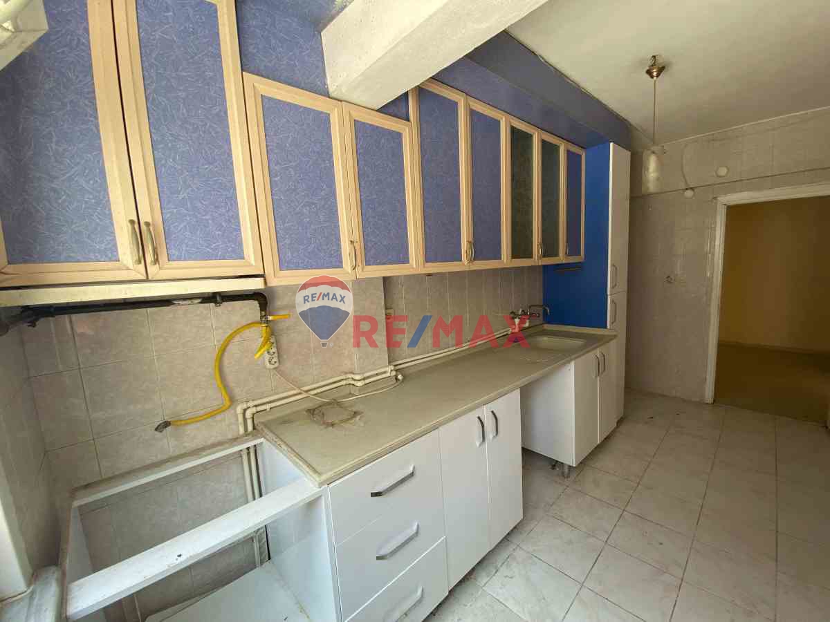 GEBZE MERKEZ'DE 3+1 140M2 TERASLI KIRALIK DAIRE