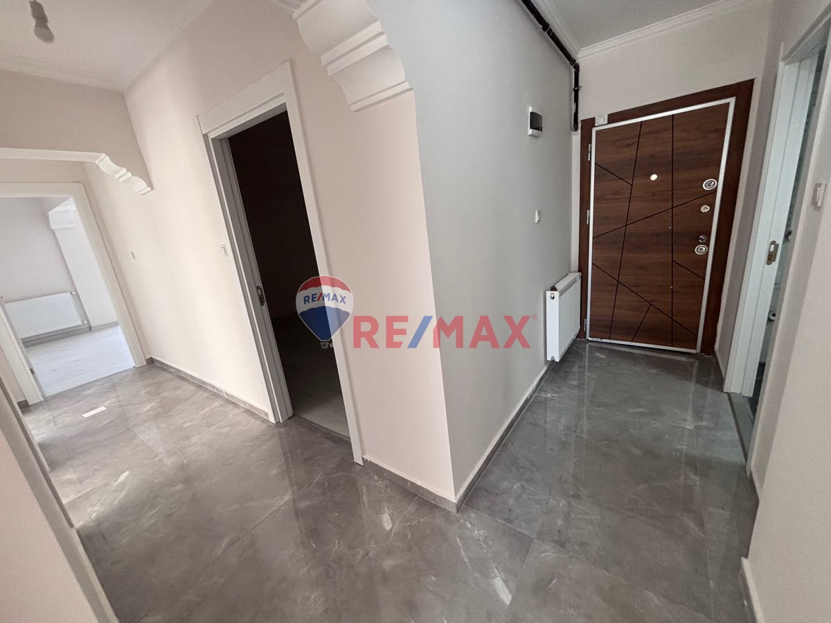 SEFERİHİSAR IN EN NEZİH KONUMUNDA  KREDİYE UYGUN SATILIK DAİRE