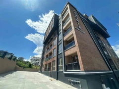 İZMİTİN EN DEĞERLİ VE EN GELİŞEN BÖLGELERİNDEN OLAN BOĞAZOVA CADDESİNDE 1+1 KİRALIK RECİDANCE