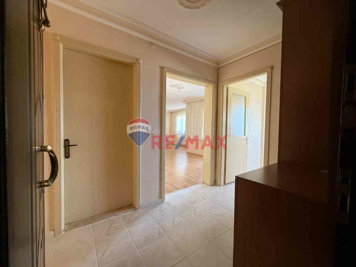 KAMALI TOKİ'DE DENİZ MANZARALI, ÇOK KULLANIŞLI, BAKIMLI 3+1 !