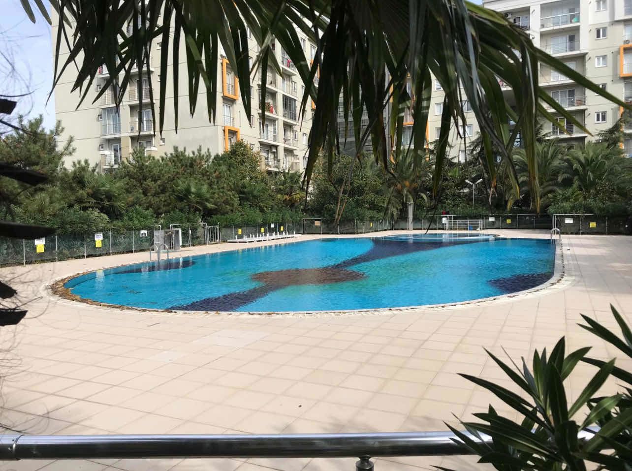 PENDİK YENİŞEHİR’DE DUMANKAYA TREND SİTESİNDE KİRALIK GENİŞ 1+1