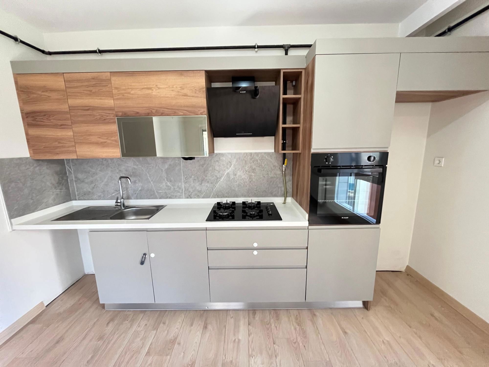 G.M.K.P MAH. ESKA PREMİUMDA ARA KAT KİRALIK 2+1