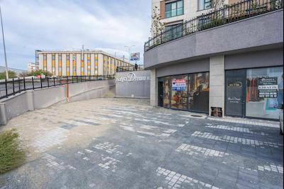 REMAX GELİŞİMDEN ALYA DREAM SİTESİNDE EN GÜZEL CEPHELİ KİRALIK DÜKKAN