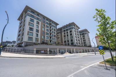 REMAX GELİŞİMDEN ALYA DREAM SİTESİNDE EN GÜZEL CEPHELİ KİRALIK DÜKKAN