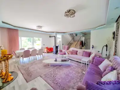 HAYALLERINIZDEKI YAŞAM ALANI KONFOR VE LÜKSÜ BIR ARADA SUNAN  7+2 TRIPLEKS