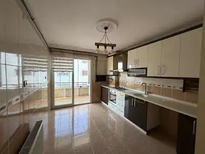 TORBALI ERTUĞRUL MAH MERKEZİ KONUMDA KİRALIK 3+1 ARA KAT DAİRE