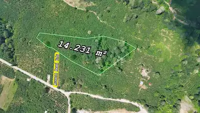 ÇAMLICA DA RESMI YOLU BULUNAN 14.231 M2 SATILIK ARAZI