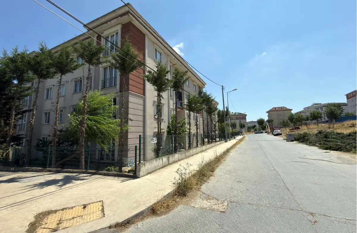 BUYUKCEKMECE MİMARSİNAN 3+1 SATILIK DAİRE 3