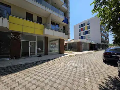 RAUF ORBAY CADDESİ ÜZERİNDE TABELA DEĞERİ YÜKSEK KİRALIK DÜKKAN