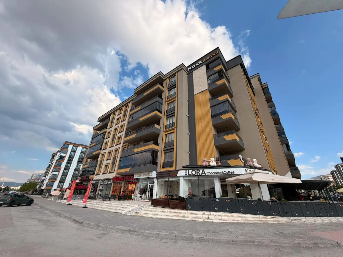 REMAX ARTIS'TEN YILDIZKENT'DE KIRALIK LÜKS 4+1 DAIRE