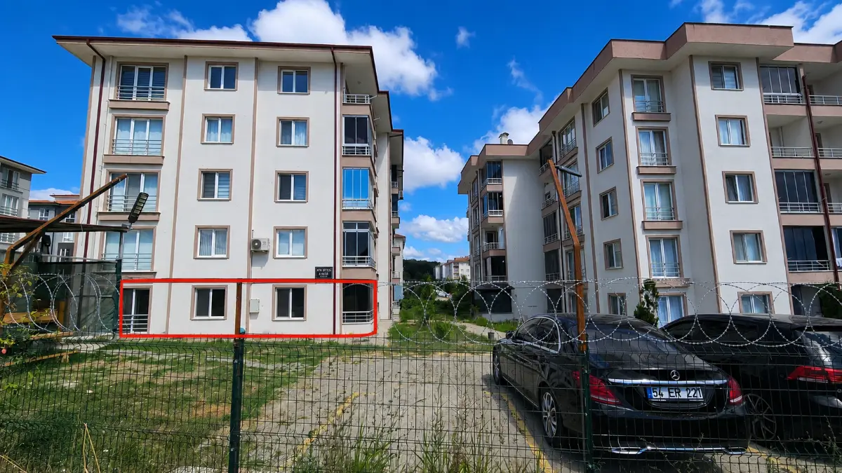 REMAX SOFT'TAN KORUCUK ATA SİTESİ'NDE 115 M2 3+1 KİRALIK DAİRE