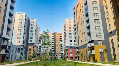 SUR YAPI DA GÜNEY-BATI CEPHELİ 2+1 AYRI MUTFAKLI EBEVEYN BANYOLU ARAKAT DAİRE