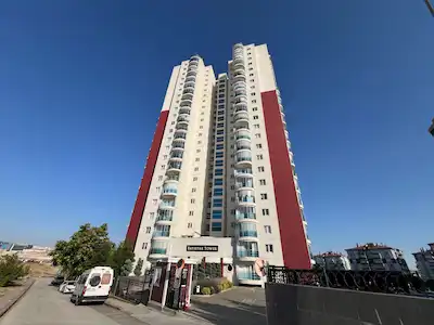 REMAX GATE NYD TURGUT ÖZAL MAH. TERAS MANZARALI SATILIK 4+1 DAİRE