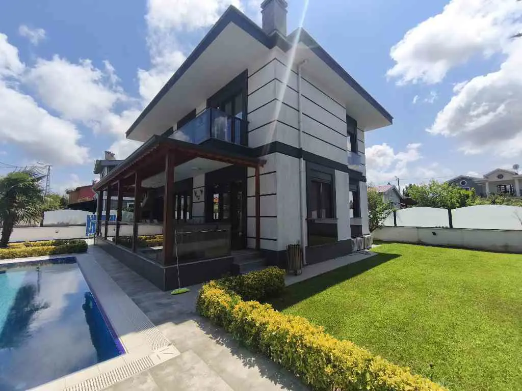 Property image 8