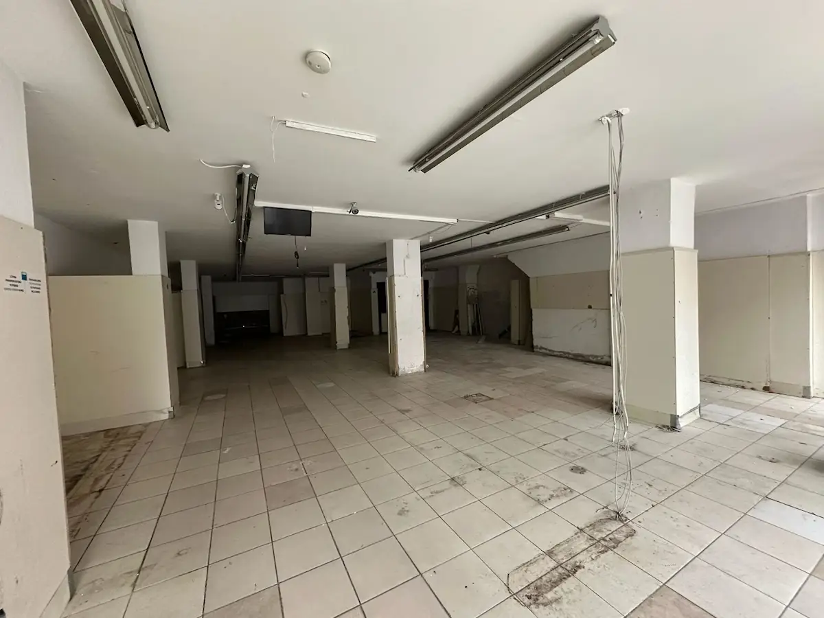 REMAX TOPRAK'TAN ARSA HİSSELİ KİRACILI SATILIK DÜKKAN