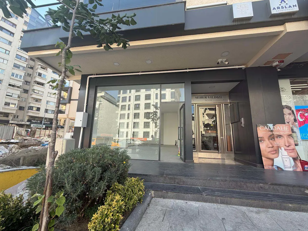DİKİLİTAŞ EMİRHAN CADDESİ ÜZERİ PRESTİJLİ KONUMDA TİCARİ DÜKKAN