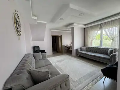 KARAMÜRSEL’DE 3+1 | 185 M² BRÜT | 2 BANYOLU | BALKONLU | ÇİFT CEPHELİ SATILIK DAİRE