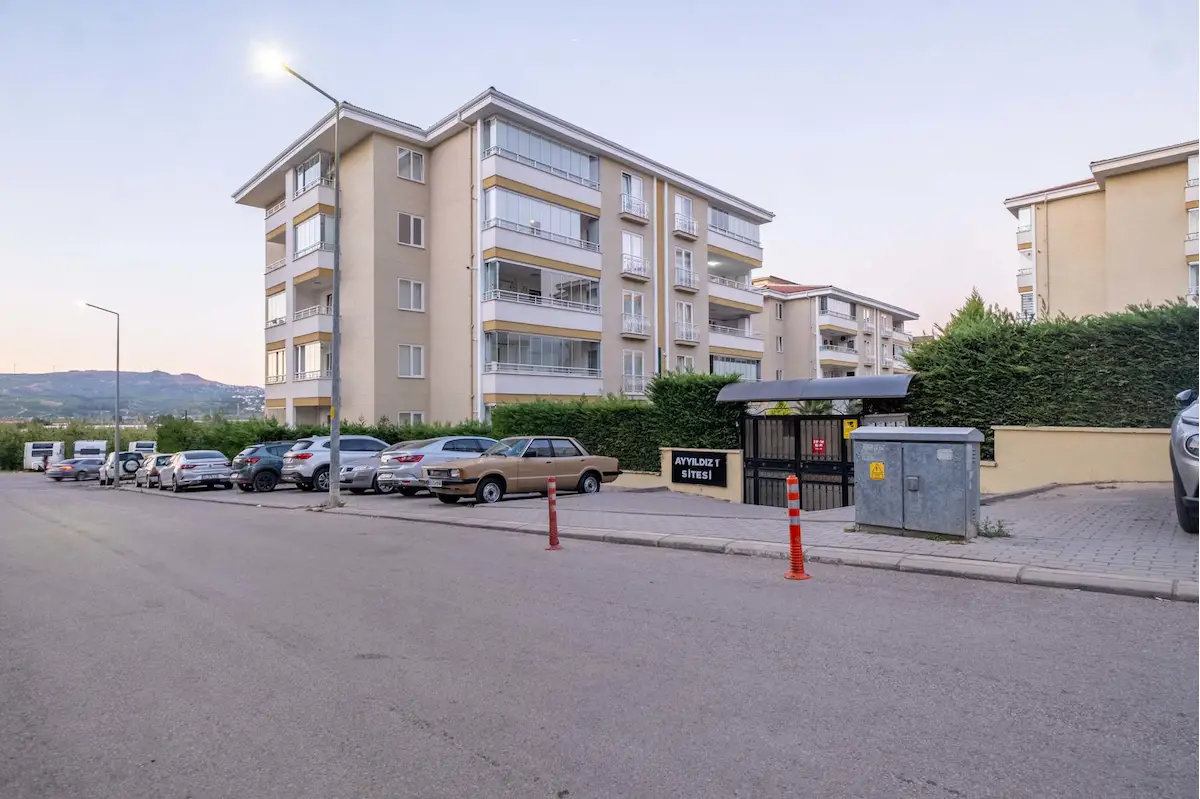 YUNUSELİ AYYILDIZ1 1  SİTESİNDE PPRESTİJLİ YAŞAM 3+1 SATILIK DAİRE  