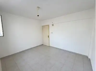 RE/MAX İNCİ'DEN PAŞAALANI MAHALLESİ’NDE MERKEZİ KONUMDA KİRALIK 2+1 DAİRE