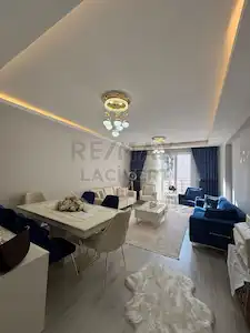 RE/MAX LACIVERT'TEN PAŞA KONAKLARI'NDA SATILIK 3+1 LÜKS DAIRE 