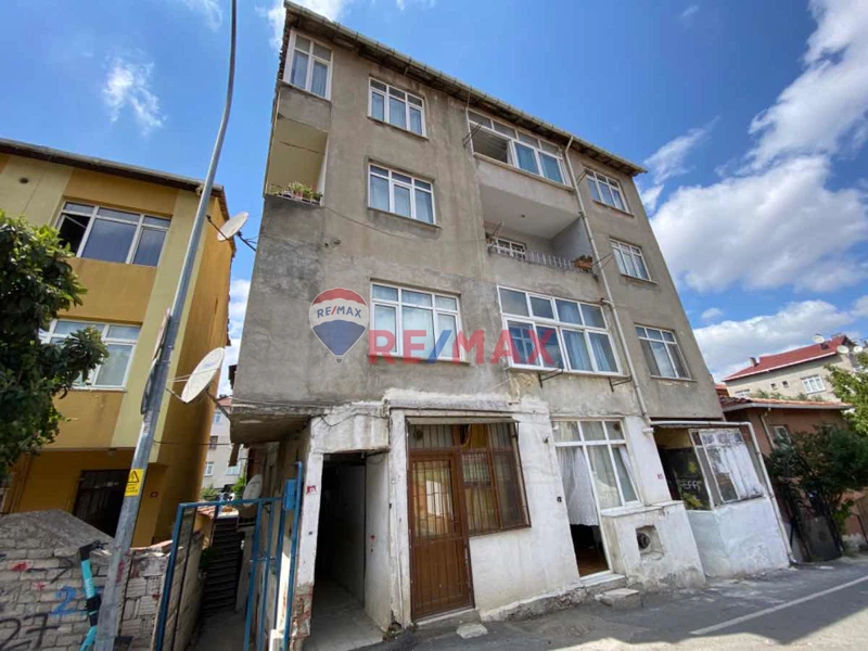 BURHANİYE MAH. FULL EŞYALI 3+1 3.KAT GENİŞ KİRALIK DAİRE